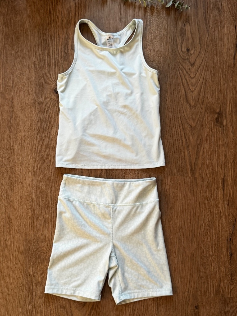 90 Degree by Reflex Girls Activewear Set Light Mint Green Tank & Bike Shorts Siz